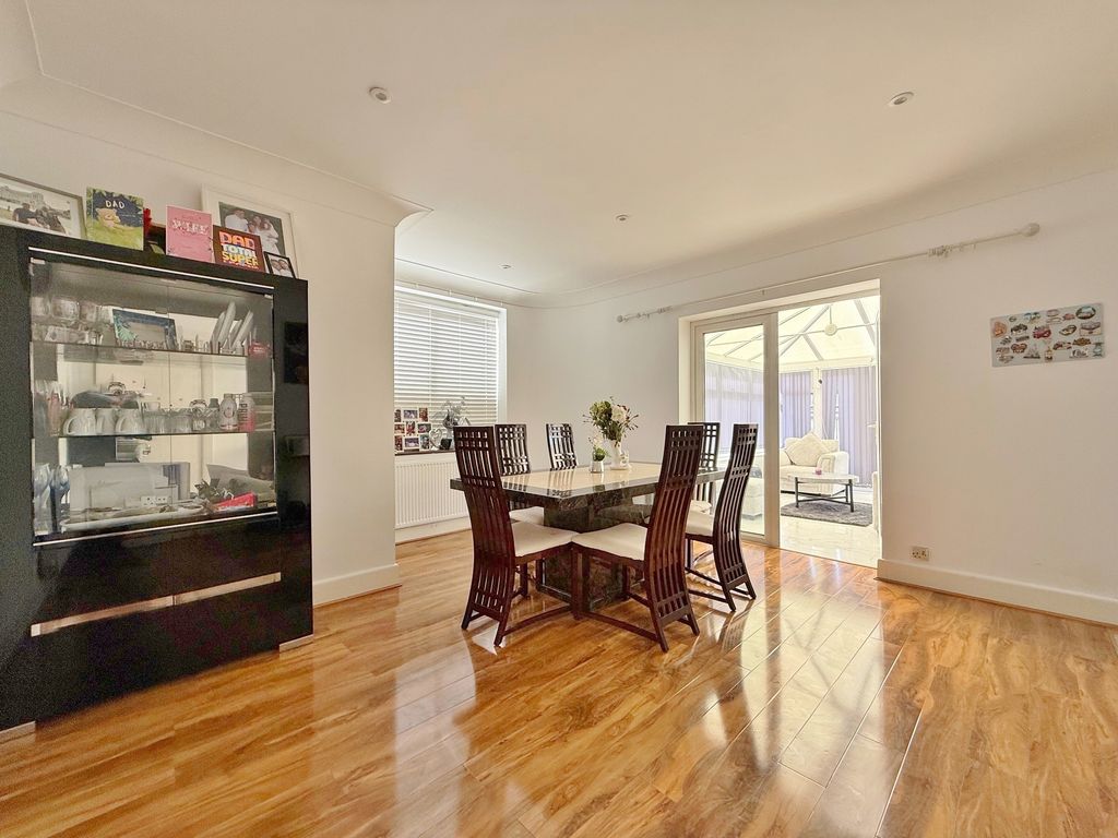 Additional image 14 of 3 bed detached house for saleLealand Road, Drayton, Portsmouth PO6