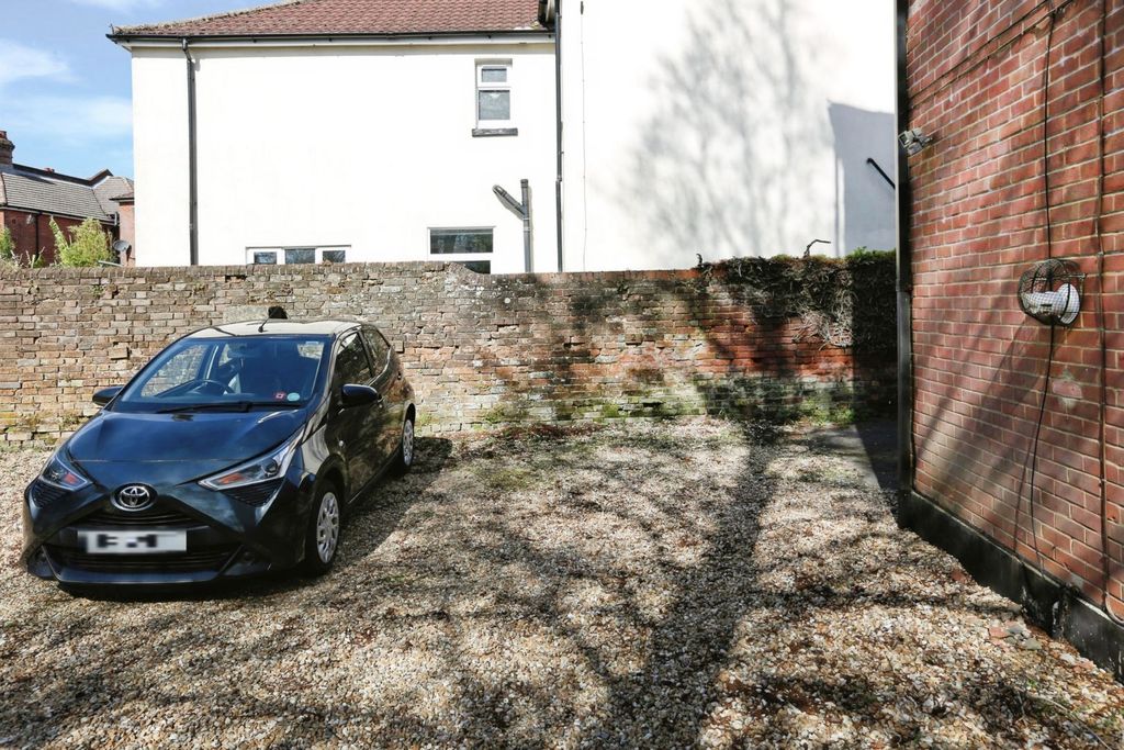 Additional image 12 of 1 bed flat for sale23 West Road, Southampton SO19