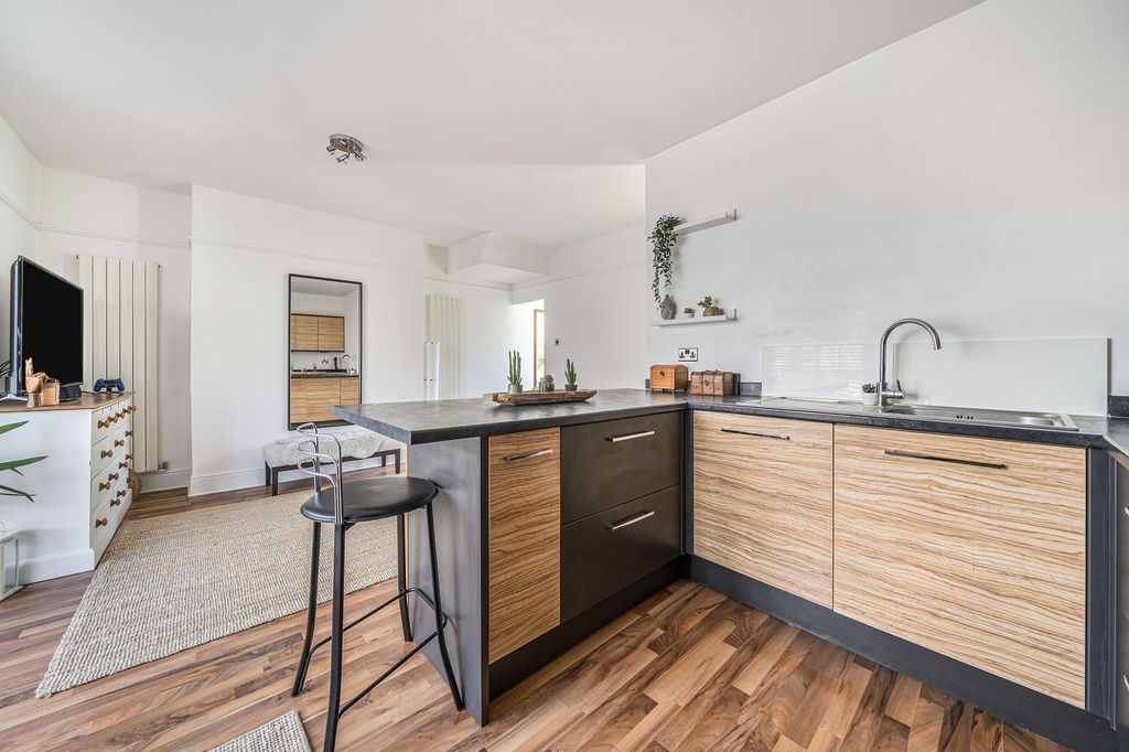 Additional image 3 of 4 bed terraced house for saleBernard Street, Southampton SO14