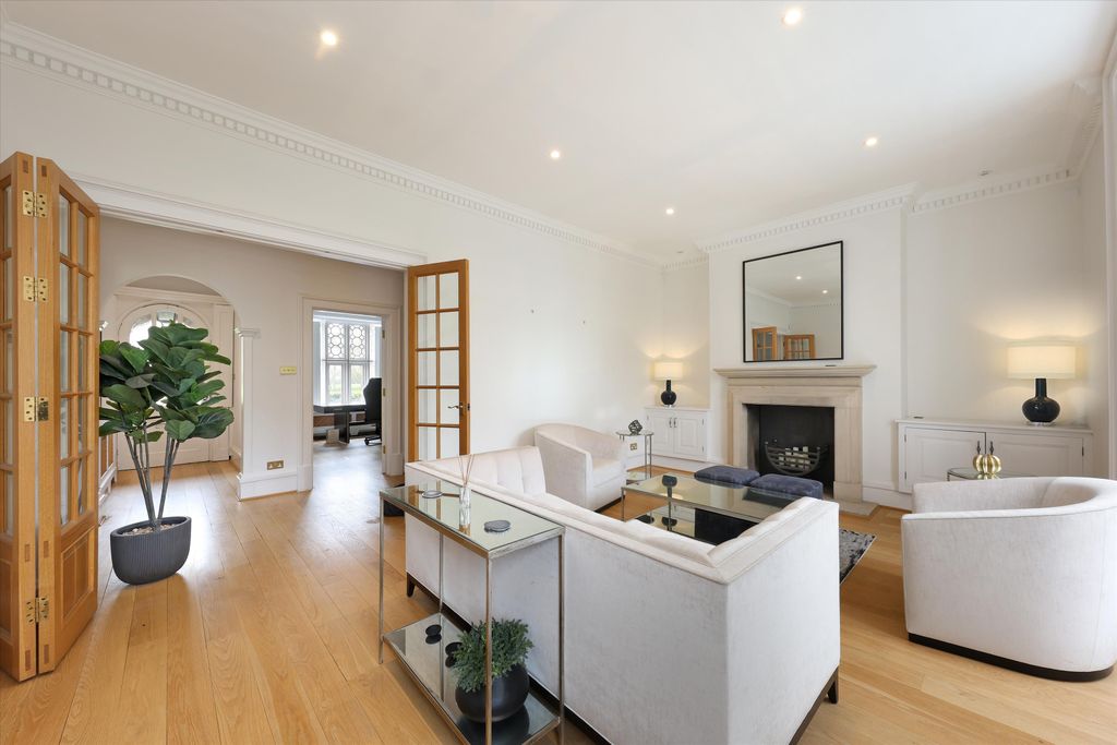 Additional image 3 of 5 bed town house for saleKings Road, Windsor, Berkshire SL4