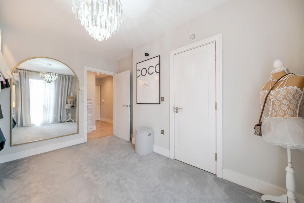 Additional image 6 of 2 bed flat for saleWhyteleafe Hill, Whyteleafe CR3