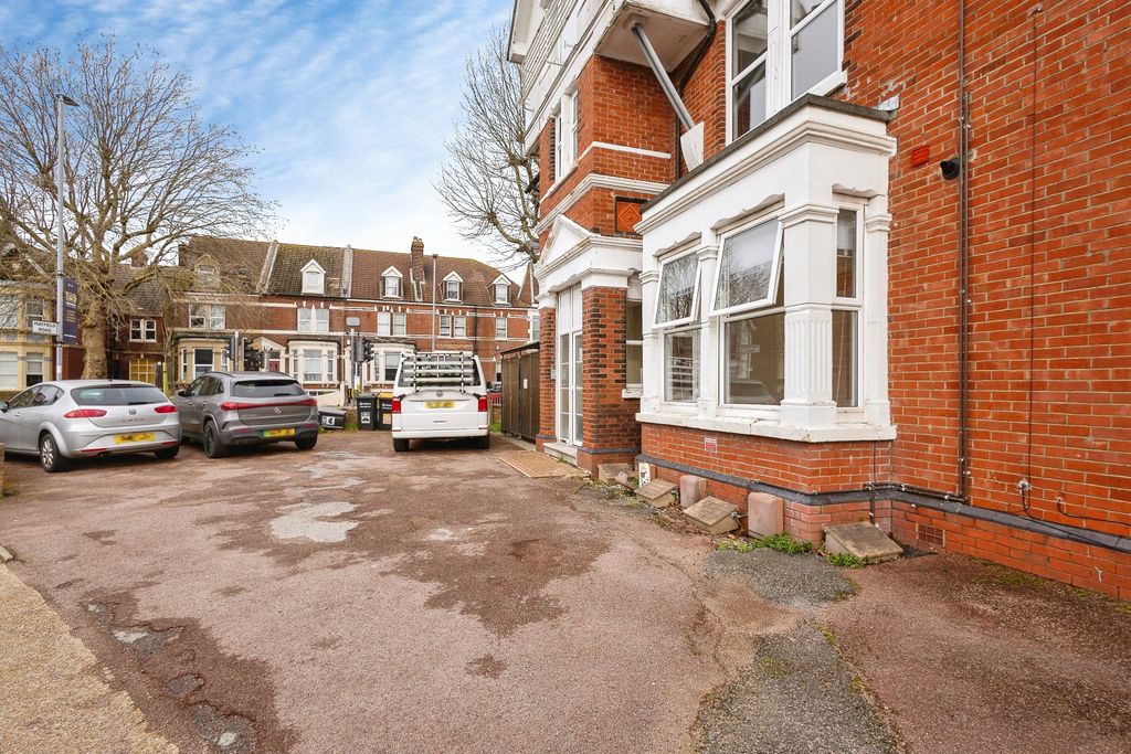 Additional image 17 of 1 bed flat for sale196-198 London Road, Portsmouth PO2