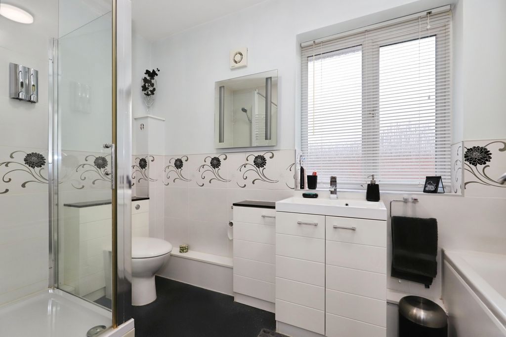Additional image 8 of 4 bed detached house for saleFarm Road, Wolverhampton WV3