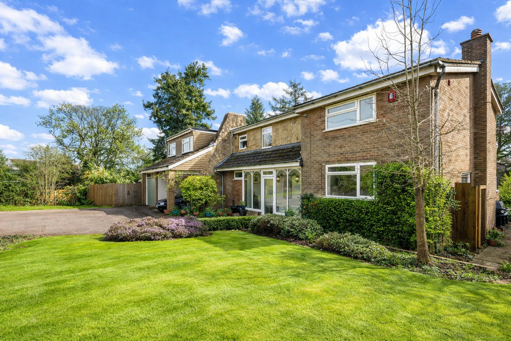 Additional image 4 of 6 bed detached house for saleFernhill Lane, Woking GU22