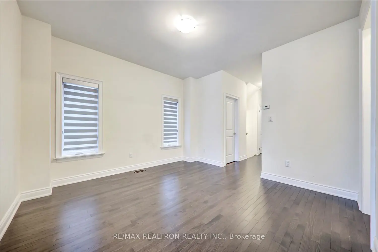 96 Kennedy Boulevard photo 5