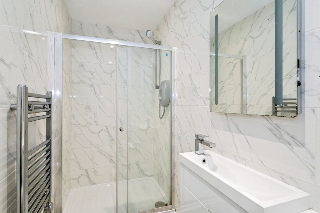 Additional image 12 of 1 bed flat for sale149A London Road, North End, Portsmouth PO2