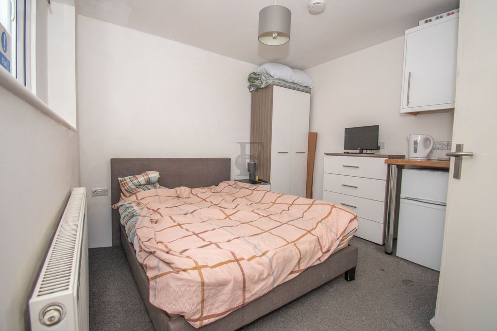 Additional image 5 of 4 bed terraced house for saleUist Walk, Corby NN17