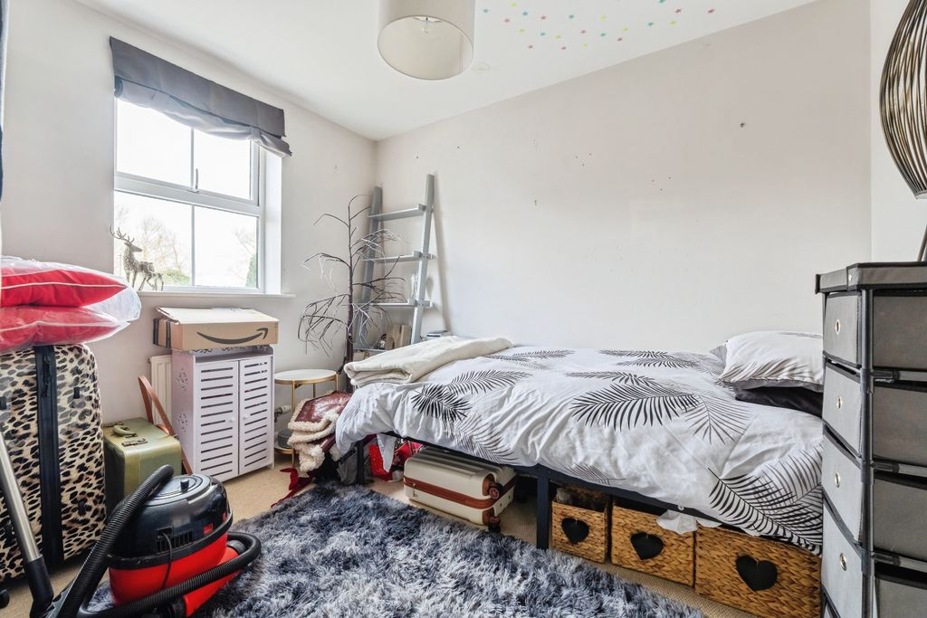 Additional image 10 of 3 bed end terrace house for saleGrapes Garden Close, Loughborough LE12
