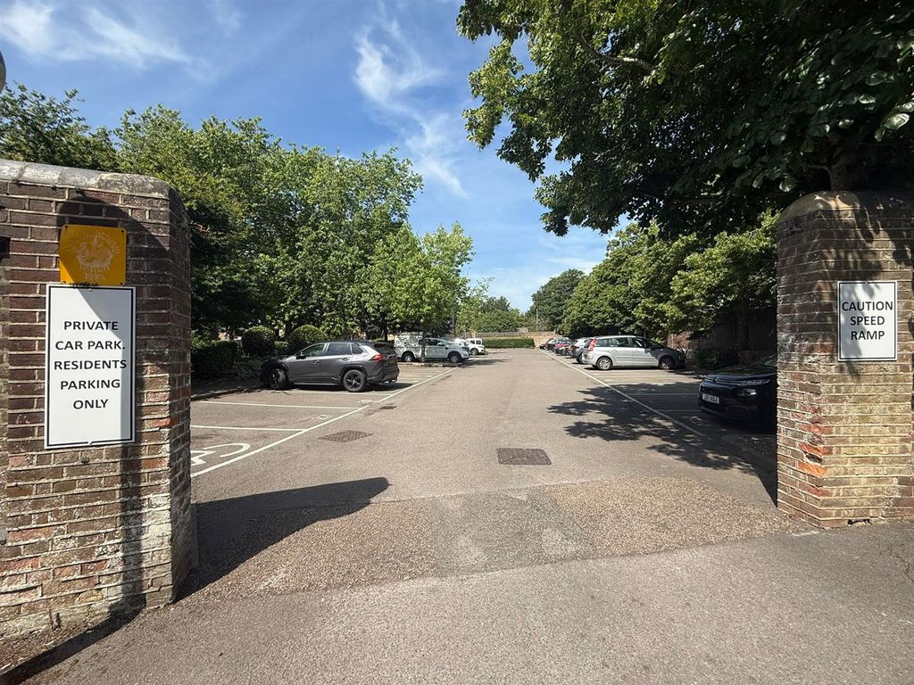 Additional image 20 of 1 bed flat for saleSt. Marys Road, Portsmouth PO3