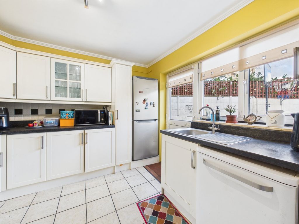 Additional image 12 of 5 bed detached house for saleGables Avenue, Ashford, Surrey TW15