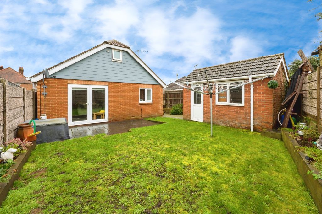 Additional image 14 of 4 bed bungalow for saleTemple Gardens, Southampton SO19