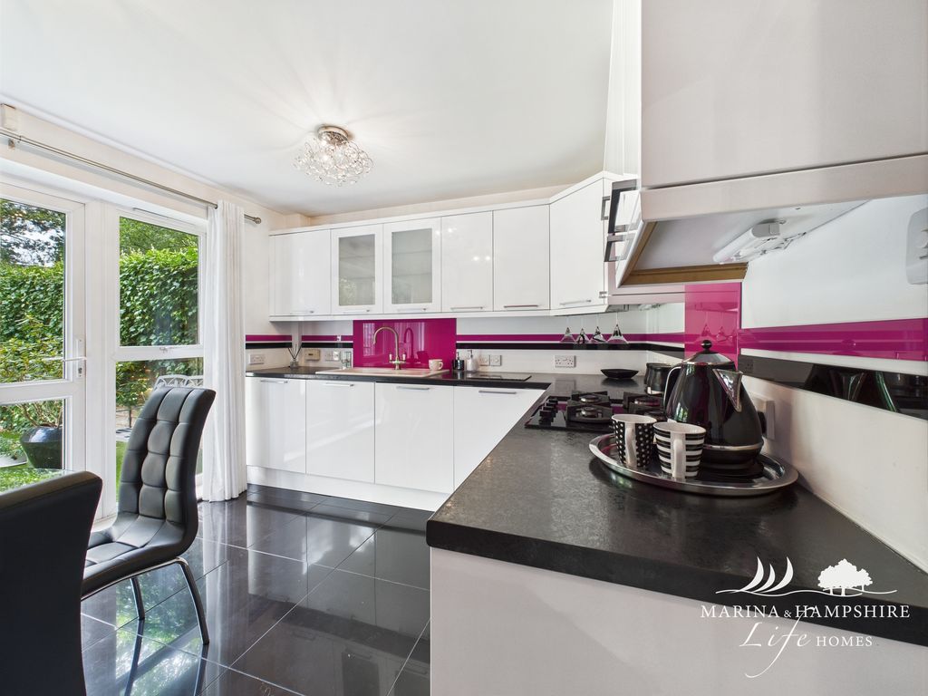 Additional image 19 of 3 bed terraced house for saleTintagel Way, Port Solent PO6