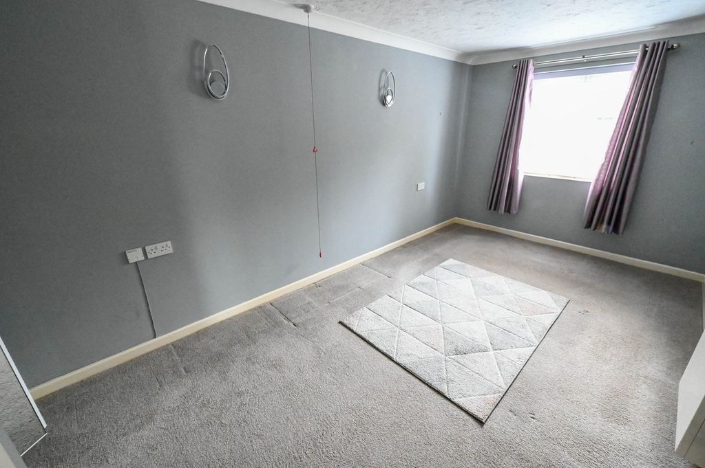 Additional image 4 of 1 bed property for saleSaville Court, Wimborne BH21