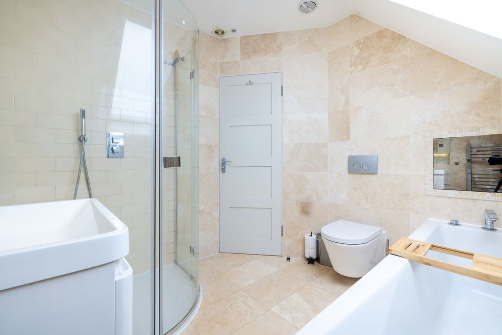Additional image 11 of 3 bed detached house for saleDownsway, Whyteleafe CR3