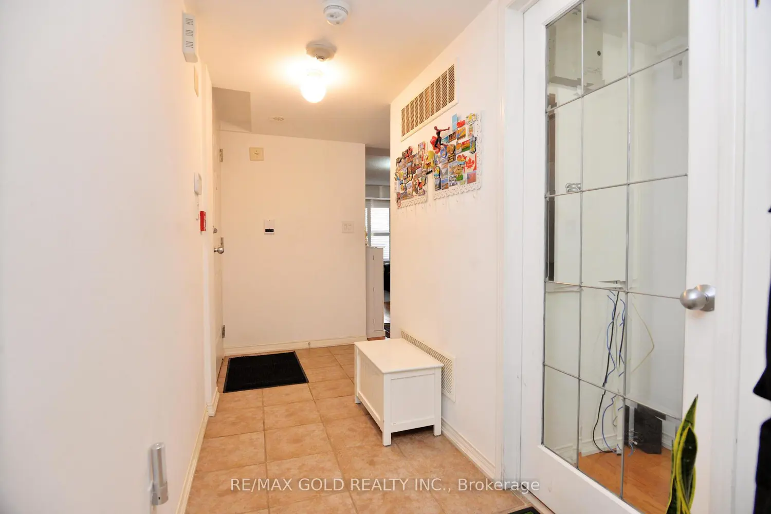 Additional image 5 of 671 Warden Avenue 26