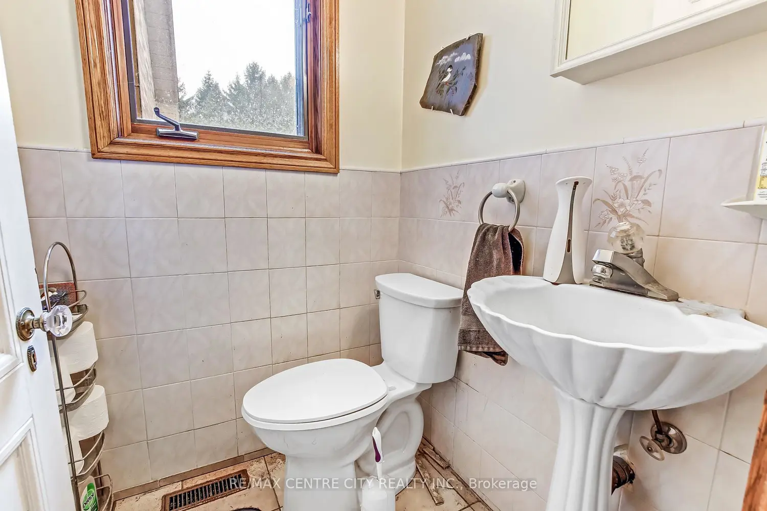 Additional image 9 of 1496 Sunningdale Road
