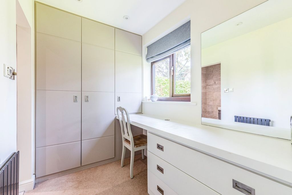 Additional image 30 of 5 bed detached house for salePyrford, Surrey GU22