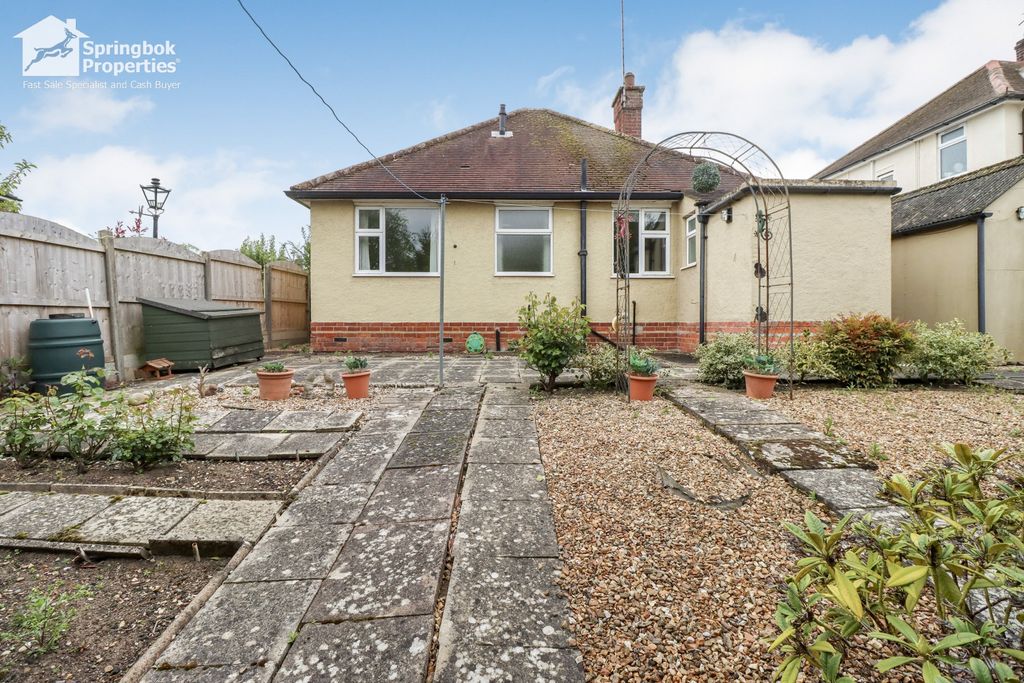 Additional image 15 of 2 bed detached bungalow for saleGlebe Road, Market Harborough, Leicestershire LE16