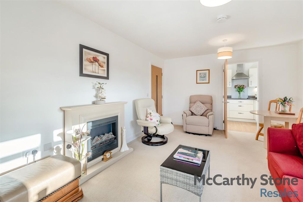 Additional image 6 of 2 bed semi-detached bungalow for saleGibson Court, Tattershall Road Woodhall Spa, Lincolnshire LN10