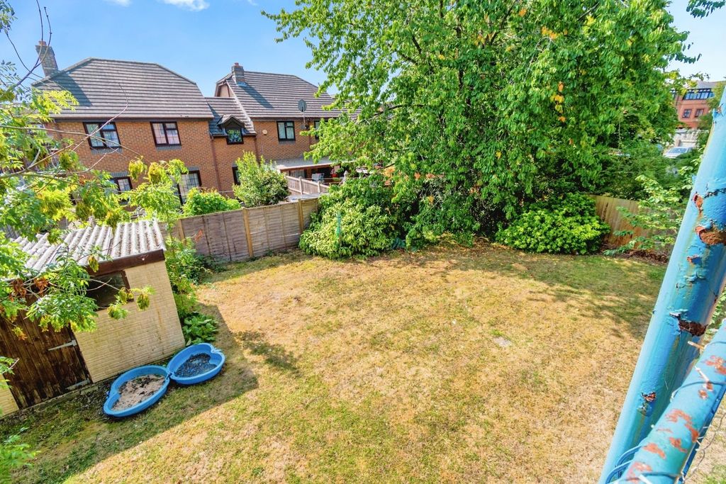 Additional image 10 of 1 bed flat for saleRoberts Road, Southampton, Hampshire SO15