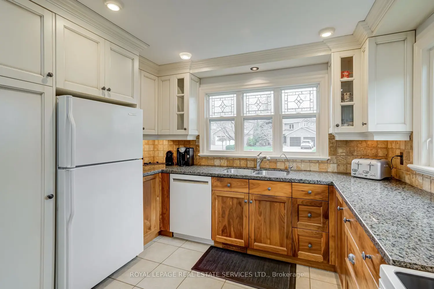 Additional image 5 of 716 Cameron Court