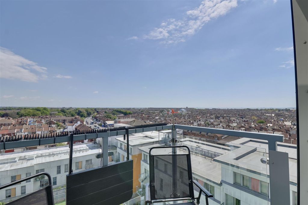 Additional image 11 of 2 bed flat for saleFratton Way, Southsea PO4