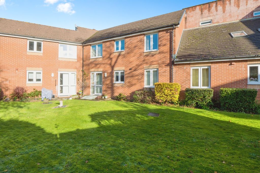 Additional image 11 of 1 bed flat for saleOakley Road, Southampton SO16