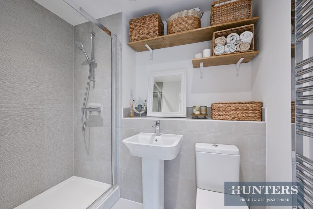 Additional image 6 of 2 bed flat for saleGunpowder Road, Worcester Park KT4