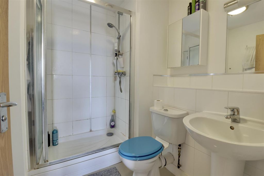 Additional image 10 of 2 bed flat for saleFratton Way, Southsea PO4