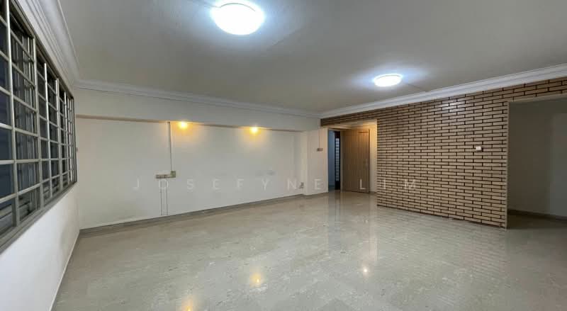 Additional image 2 of 425 Hougang Avenue 6