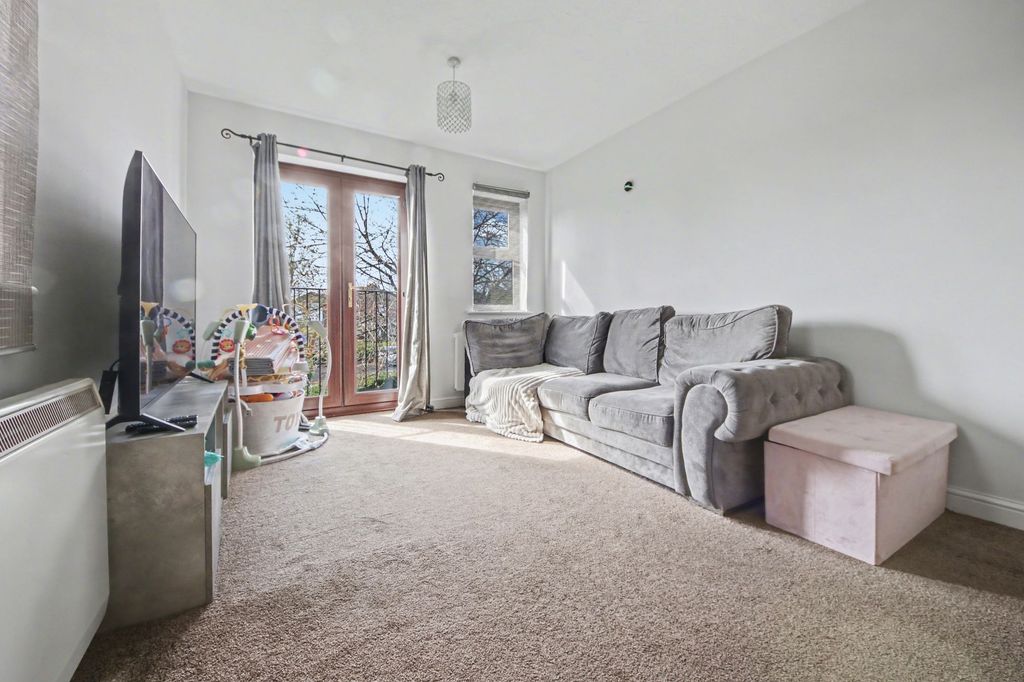 Additional image 5 of 1 bed flat for sale231-233 Spring Road, Sholing SO19