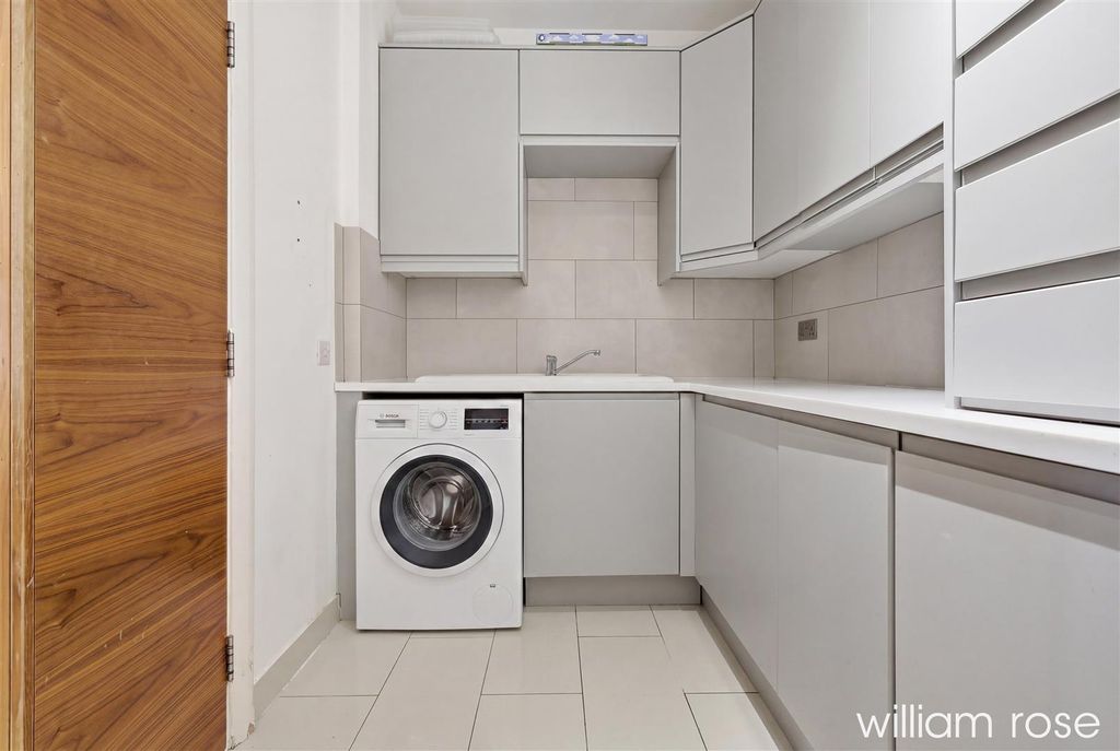 Additional image 7 of 5 bed detached house for saleMonkhams Lane, Woodford Green IG8