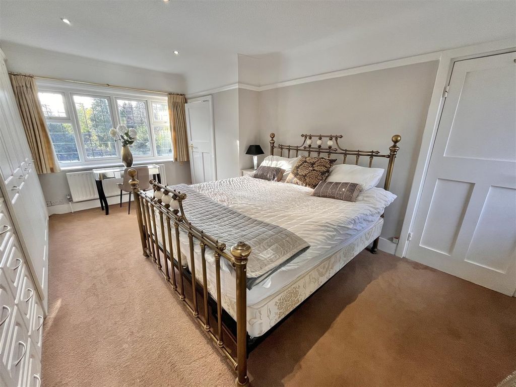 Additional image 9 of 6 bed detached house for salePrestbury Road, Wilmslow SK9