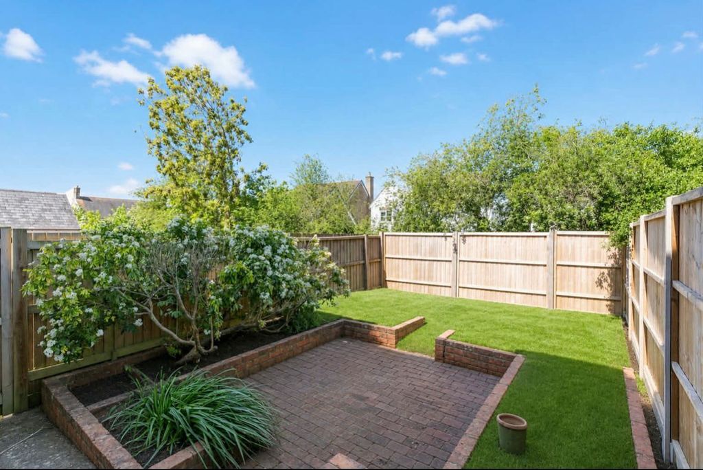 Additional image 16 of 5 bed end terrace house for saleRidgeway Road, Gillingham SP8