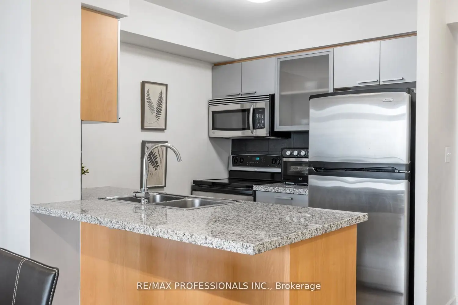 Additional image 8 of 18 Harrison Garden Boulevard 706