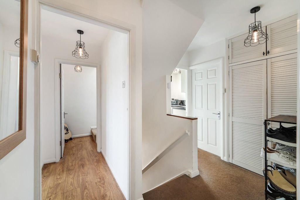 Additional image 10 of 3 bed maisonette for saleArdrossan Gardens, Worcester Park KT4
