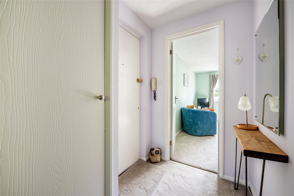 Additional image 9 of 1 bed flat for saleSt Johns, Woking, Surrey GU21