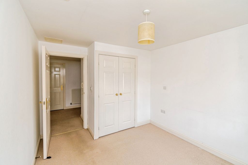 Additional image 11 of 2 bed flat for saleMarshall Square, Banister Park, Southampton, Hampshire SO15
