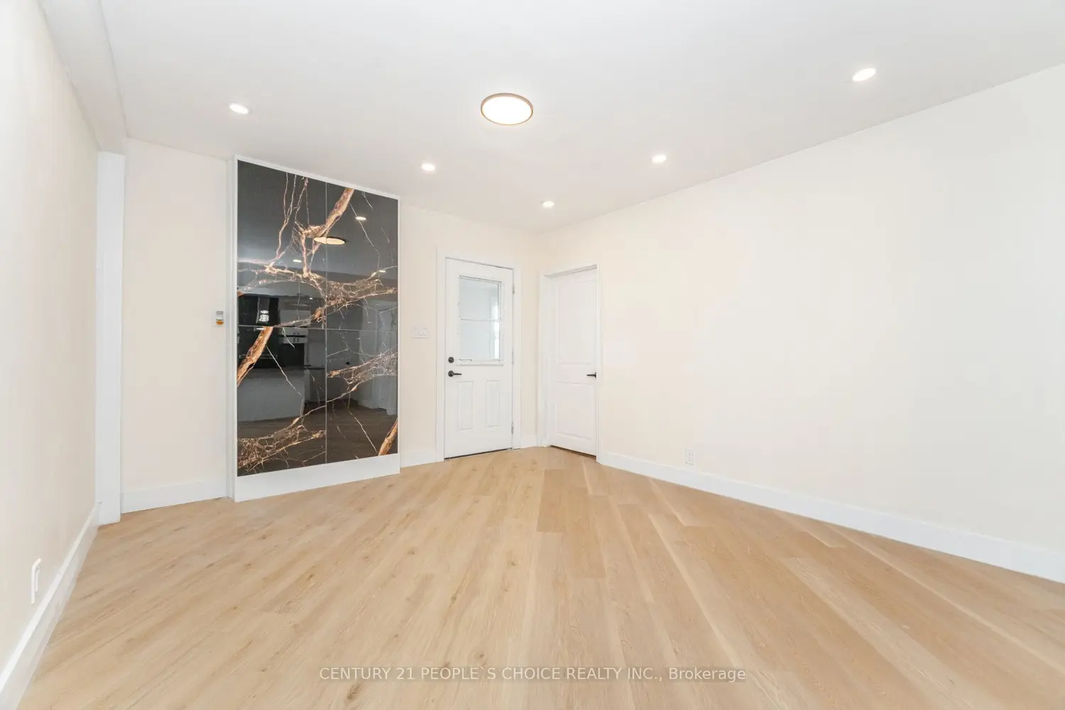 Additional image 4 of 45 Wellington Street