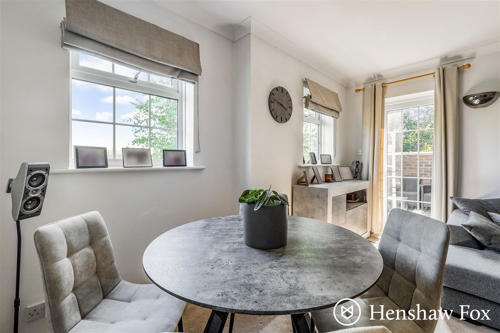Additional image 5 of 2 bed flat for saleWinn Road, Southampton, Hampshire SO17