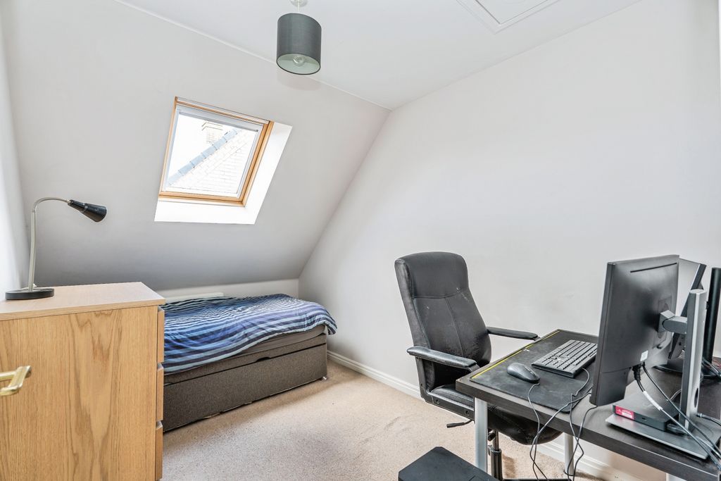 Additional image 14 of 2 bed flat for saleMarshall Square, Southampton SO15