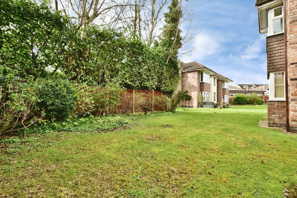 Additional image 12 of 2 bed flat for saleWoodacres Court, Wilmslow, Cheshire SK9
