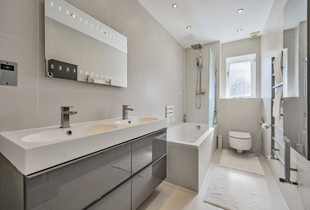 Additional image 18 of 5 bed detached house for saleThe Denningtons, Worcester Park, Surrey KT4
