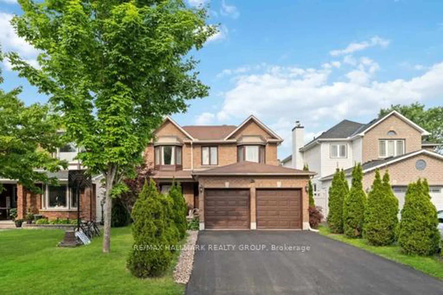 160 Sai Crescent photo 2