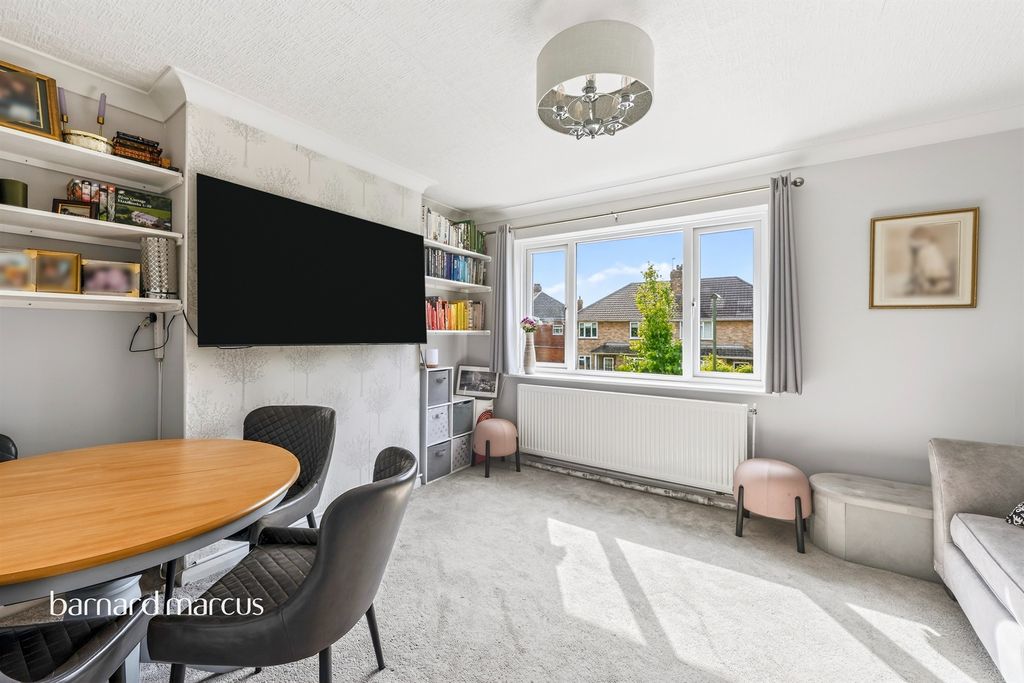 Additional image 2 of 2 bed maisonette for saleArdrossan Gardens, Worcester Park KT4