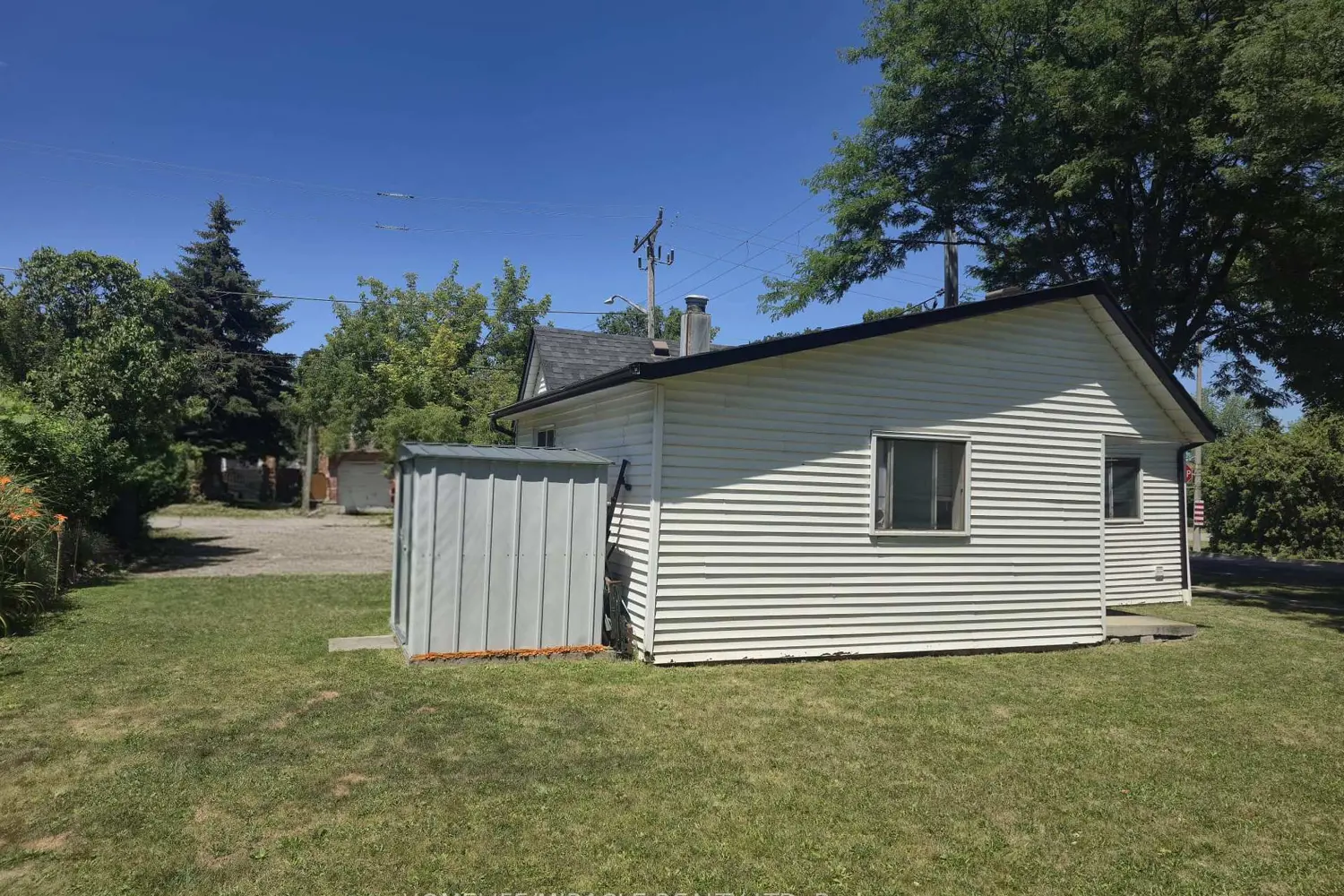 Additional image 17 of 82 Teal Avenue