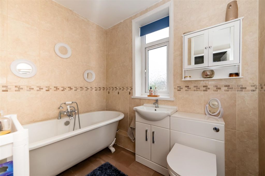 Additional image 22 of 4 bed end terrace house for saleMadeira Road, Portsmouth PO2