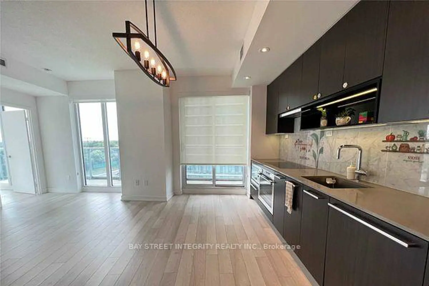 Additional image 17 of 117 Mcmahon Drive 303