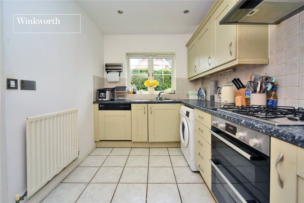 Additional image 8 of 3 bed semi-detached house for saleLower Green Gardens, Worcester Park KT4