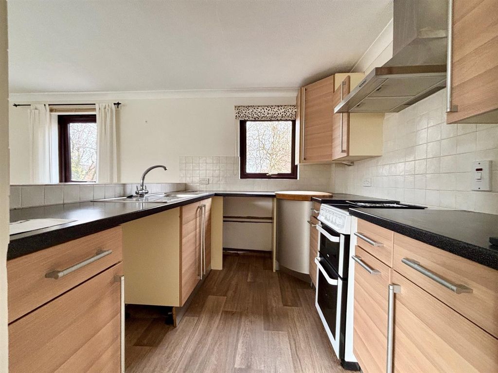 Additional image 11 of 1 bed flat for saleAllenview Road, Wimborne BH21